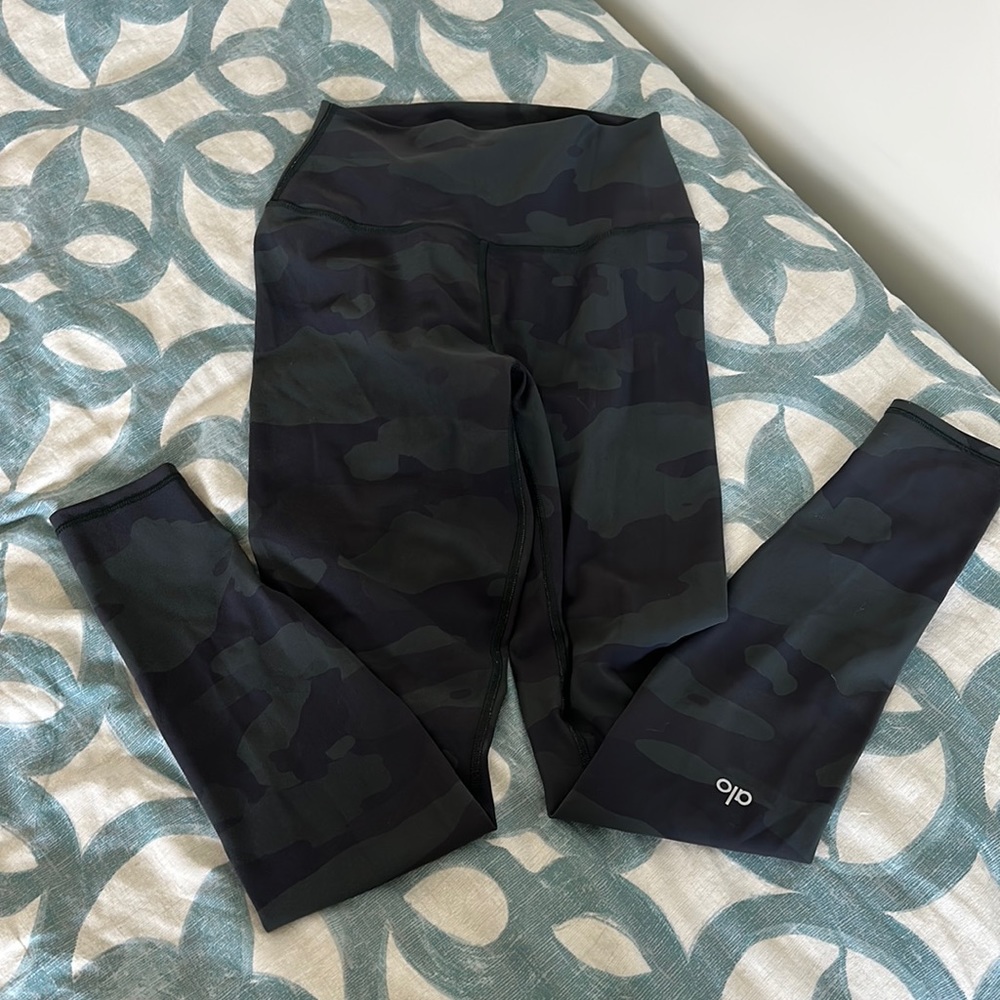 Like new alo pants!
